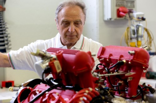Carlo Bonini in his auto repair garage ©Autofficina Bonini